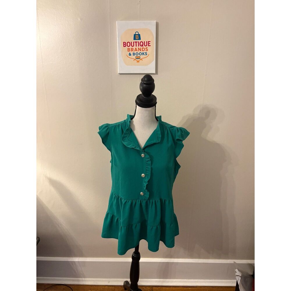 Monteau Los Angeles Size M Emerald Green Ruffle Peplum Top Pearl Bow Buttons
